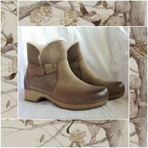 Taupe Dansko Bessie Clog Boot Shearling Fur Ankle Bootie Burnished Boho 36 37 38